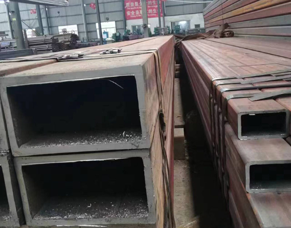 无锡Q355B无缝方管现货库存